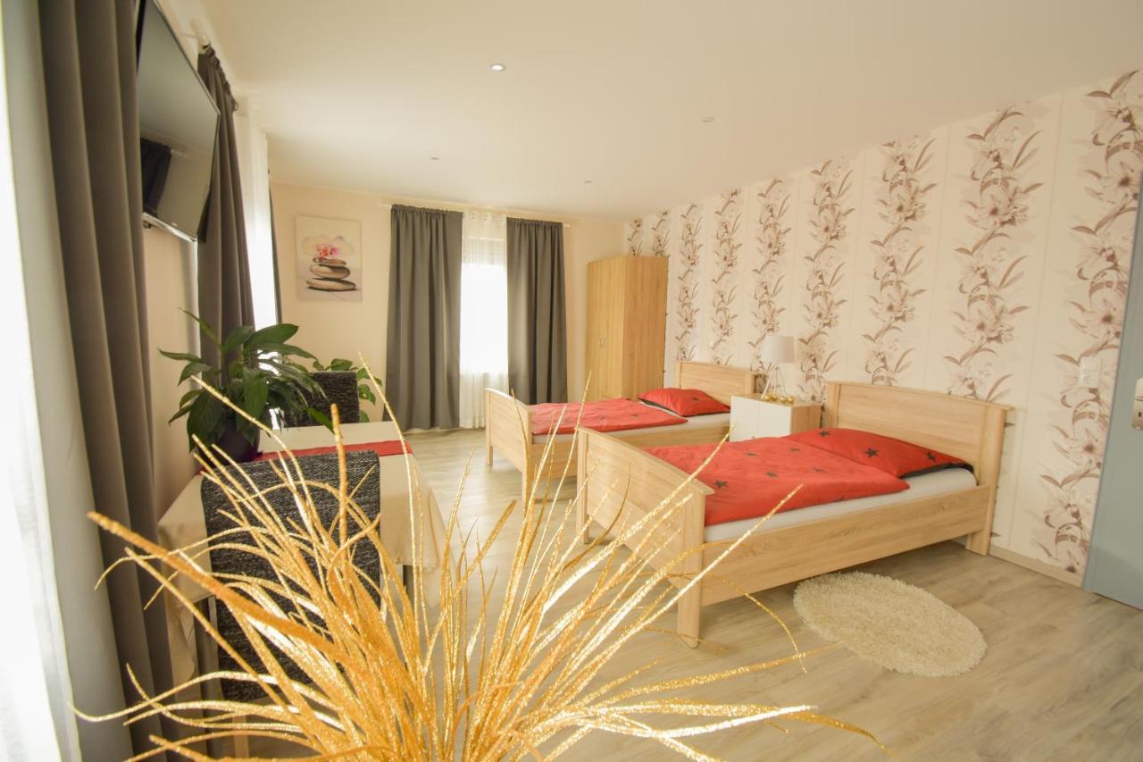 Mainzimmer - Business Apartments Hasloch  Εξωτερικό φωτογραφία