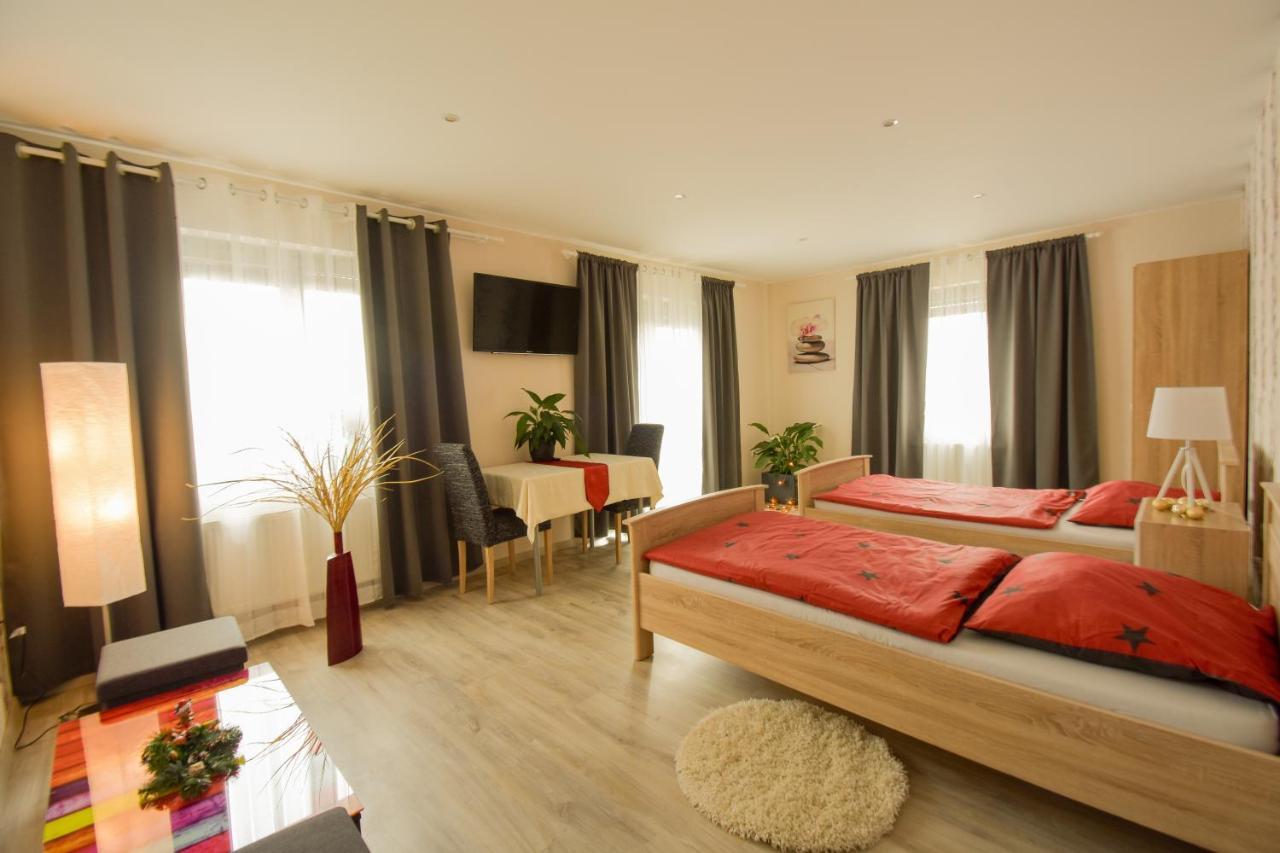Mainzimmer - Business Apartments Hasloch  Εξωτερικό φωτογραφία