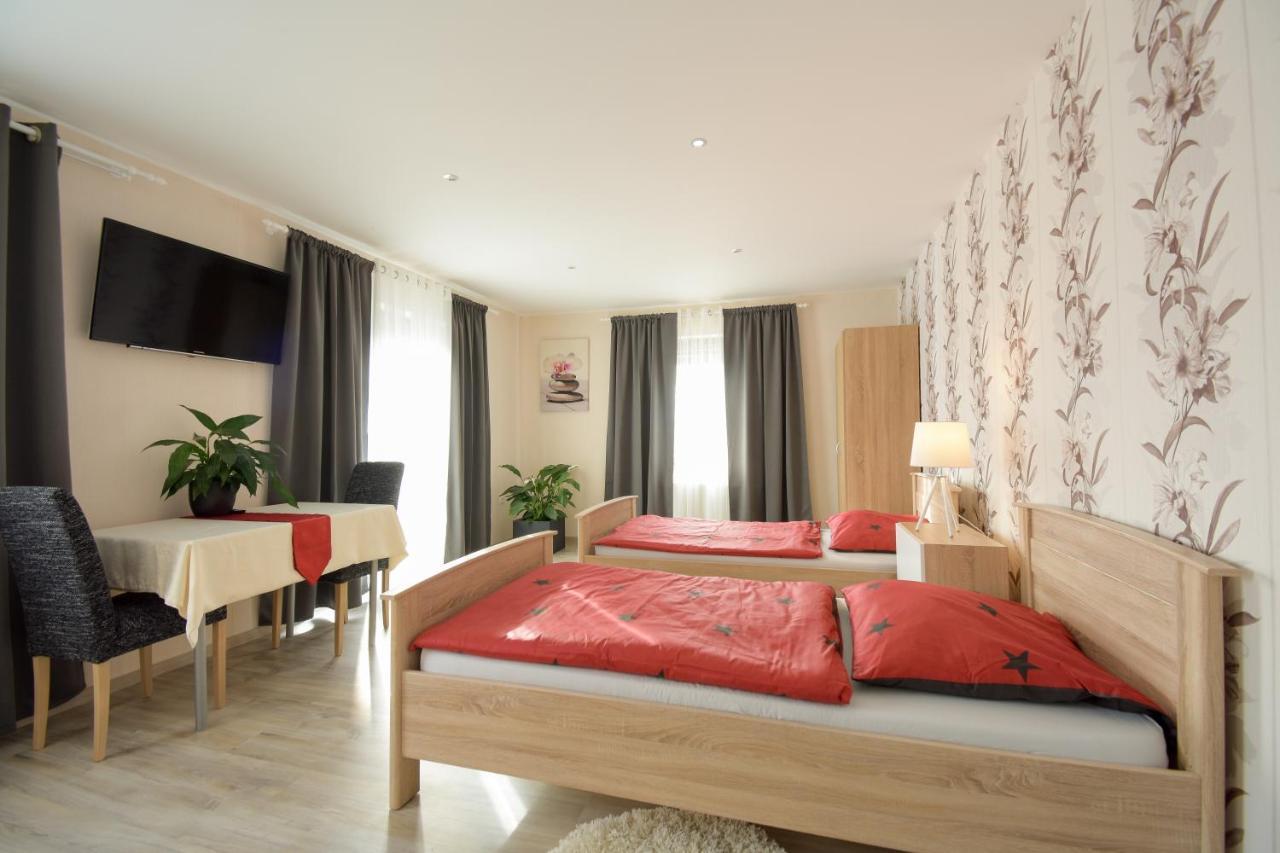 Mainzimmer - Business Apartments Hasloch  Εξωτερικό φωτογραφία